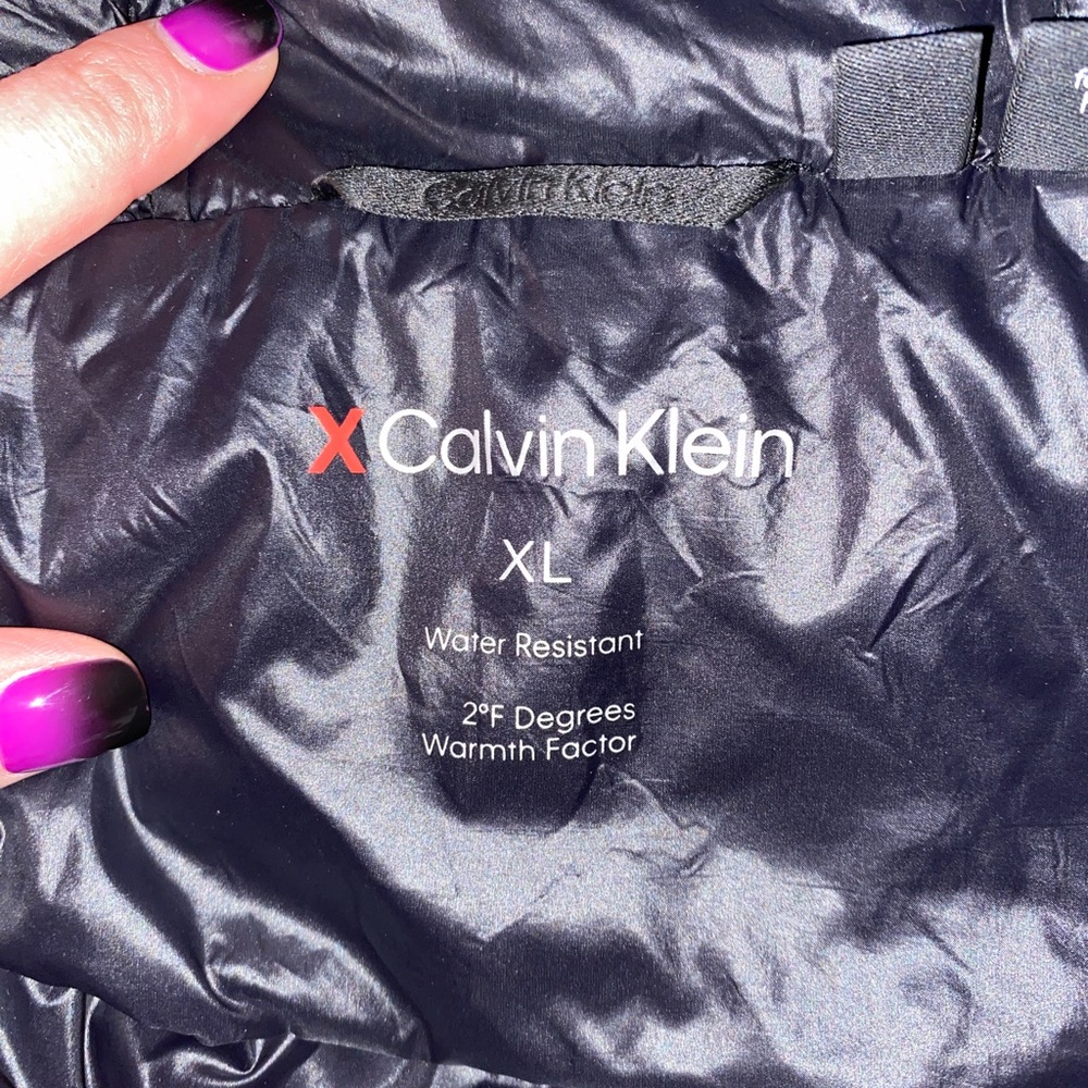 Calvin Klein Red Puffer Jacket Size XL - Picture 6 of 16